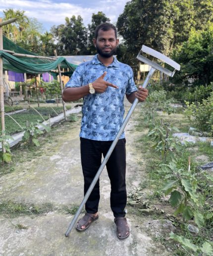 আধুনিক নিড়ানী